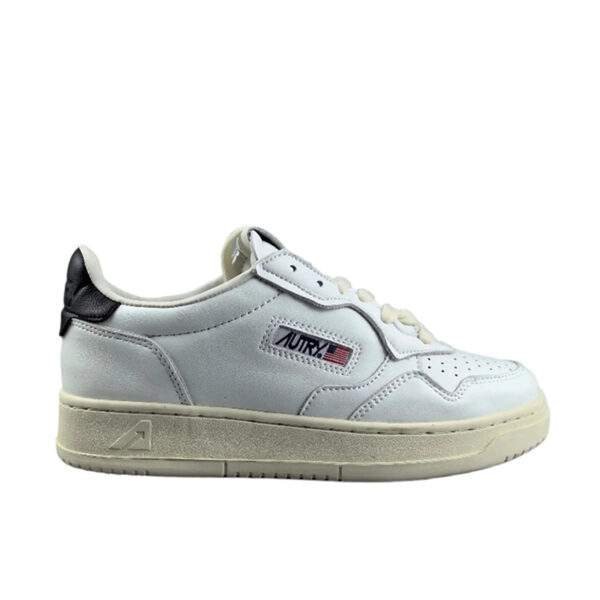 Autry-Medalist-Low-Leather-White-Black-1-600x600