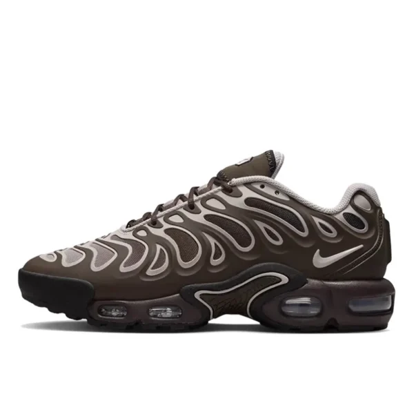 air-max-plus-drift-baroque-brown-2-600x600