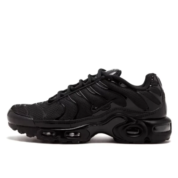 air-max-tn-plus-triple-black-3-600x600