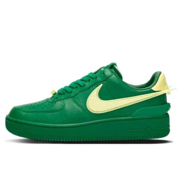 air-force-1-low-ambush-pine-green-2-600x600